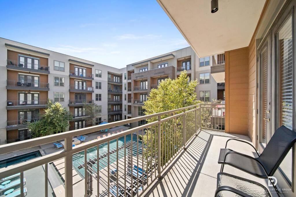 Downtown Houston Deluxe King Suite With Spa Amenities, Pool And Free Parking ภายนอก รูปภาพ
